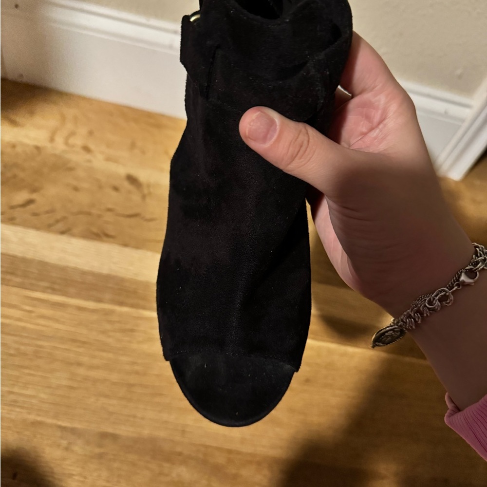 Black bootie - Picture 10 of 10